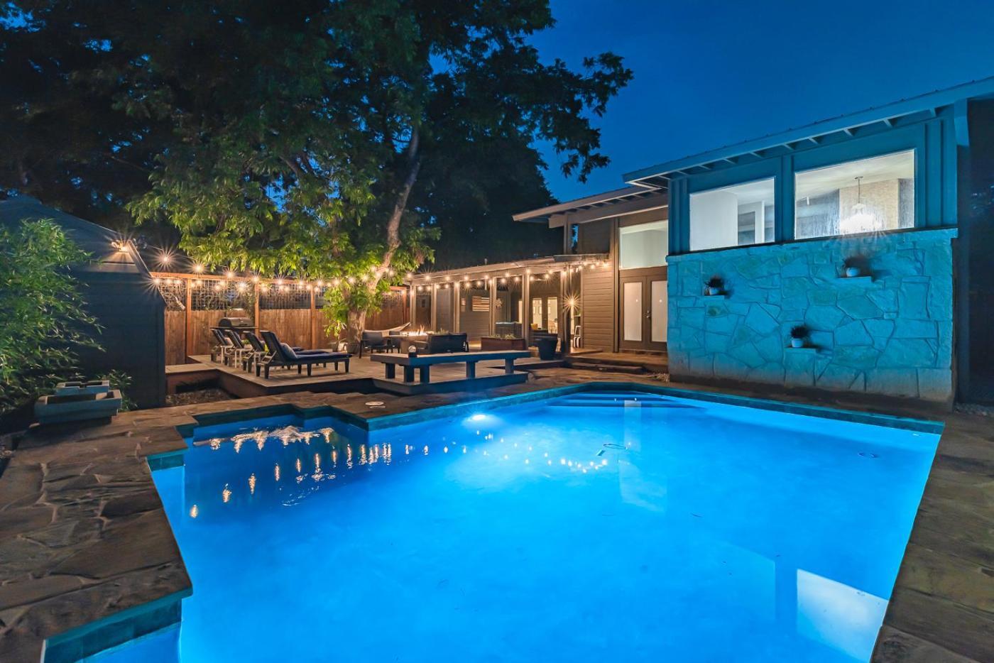 Serene Pool & Firepit In Stunning Home By Airport San Antonio Kültér fotó
