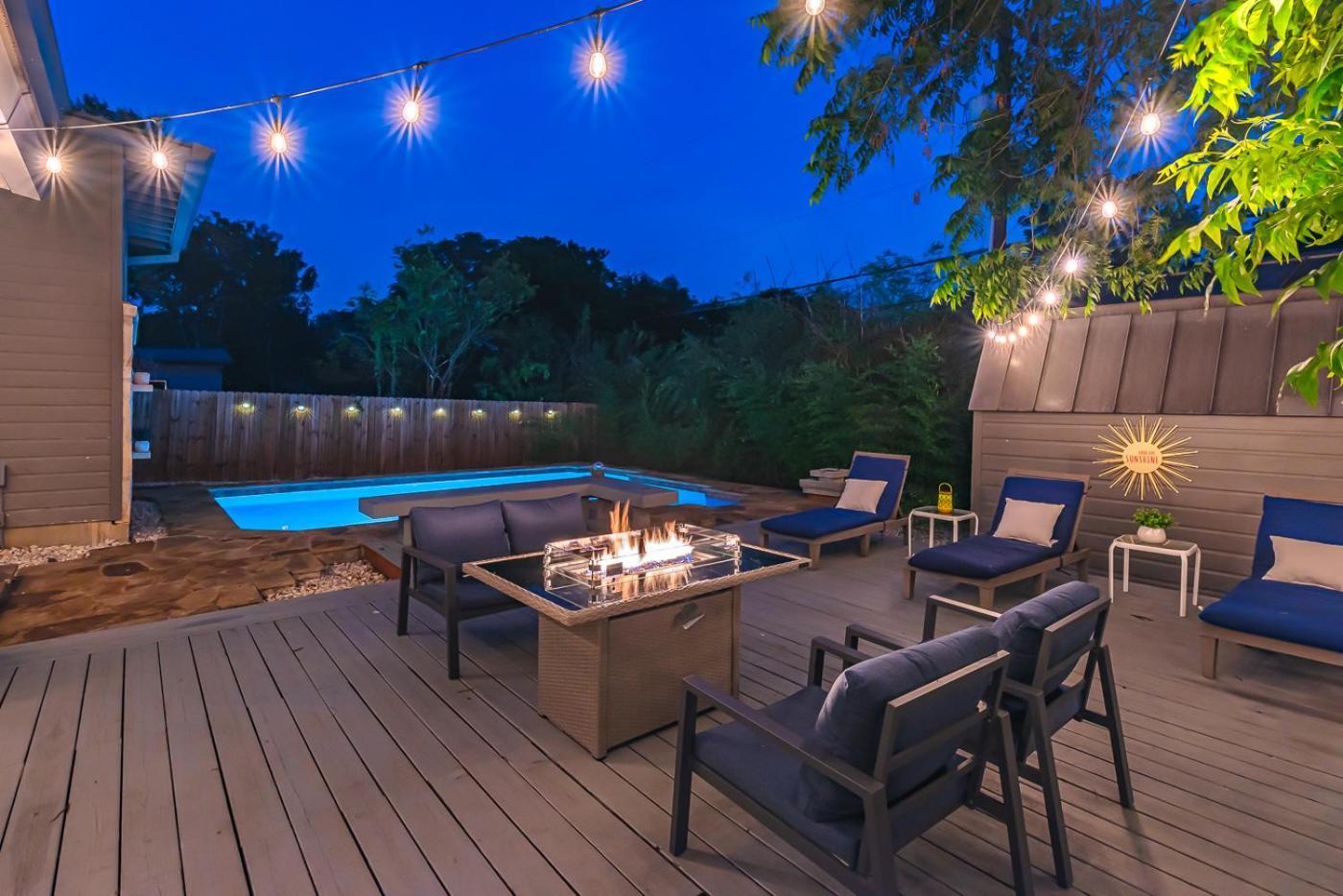 Serene Pool & Firepit In Stunning Home By Airport San Antonio Kültér fotó